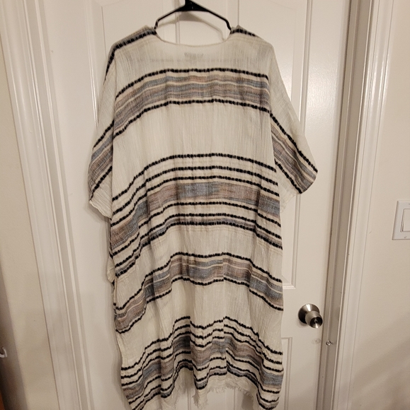 American Eagle Kimono - Size 00 - Picture 2 of 4